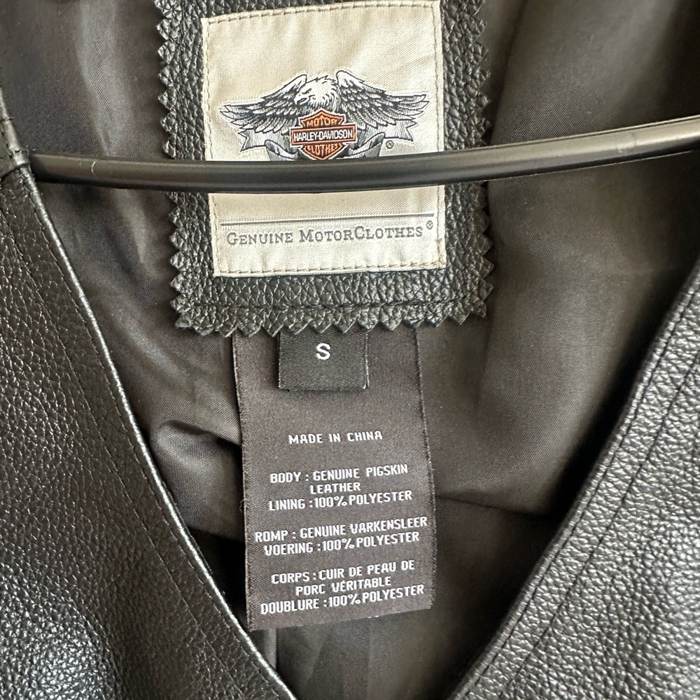 Harley-Davidson Genuine Black Leather Vest - Picture 2 of 4